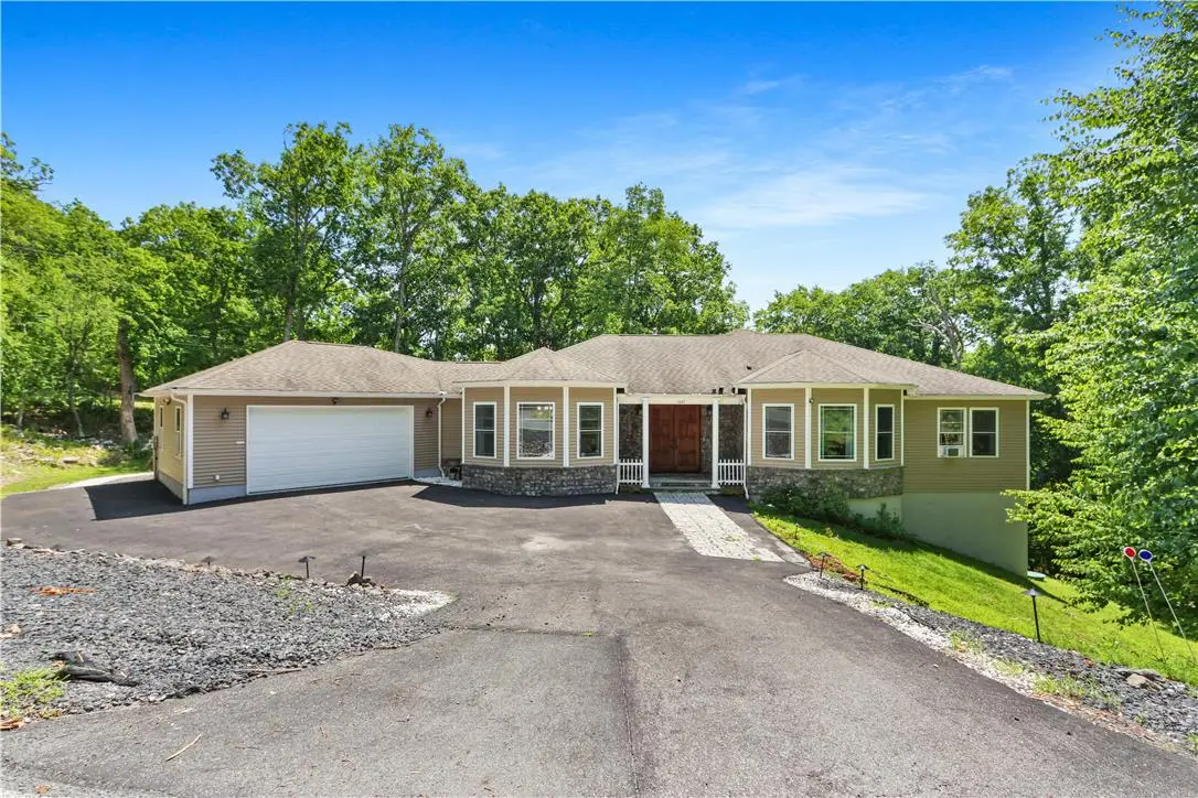 1007 Hampstead Road, Saw Creek, PA 18324 - #1