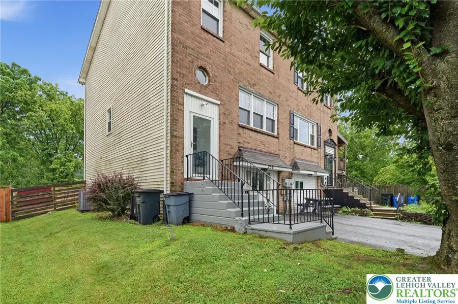 236 Vista Drive, Easton, PA 18042 - #2