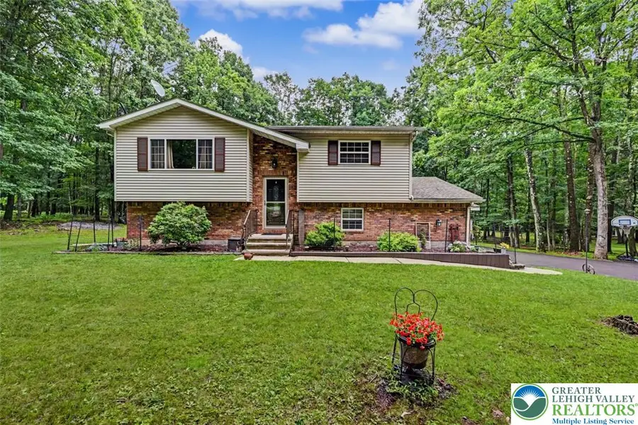 386 Upper Ridge Drive, Sierra View, PA 18330 - #2