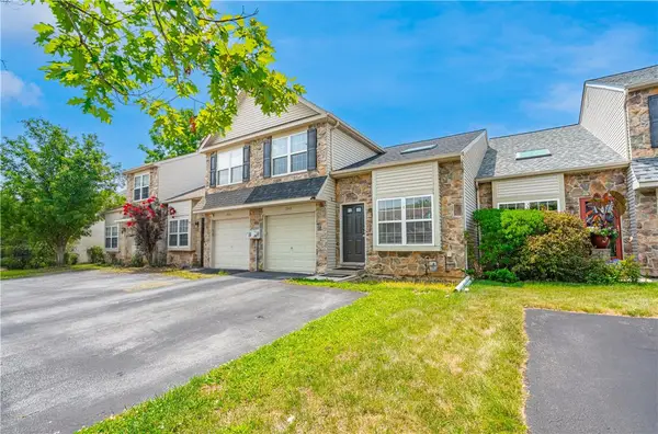 1040 Timberidge Lane, Lower Macungie Twp, PA 18106