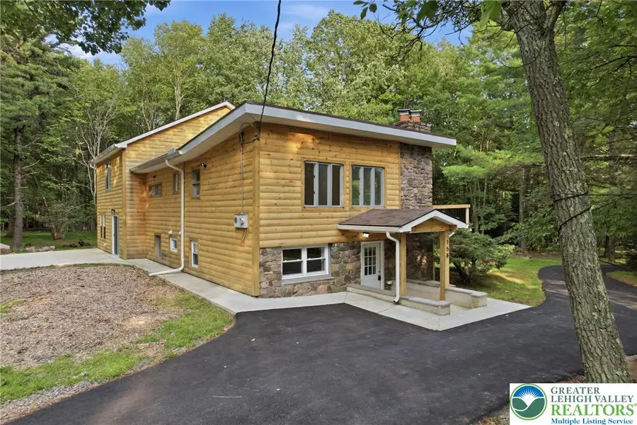 158 Pineknoll Drive, Lake Harmony, PA 18624 - #3