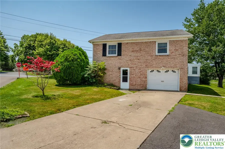 50 Lincoln Drive, Hometown, PA 18252 - #3