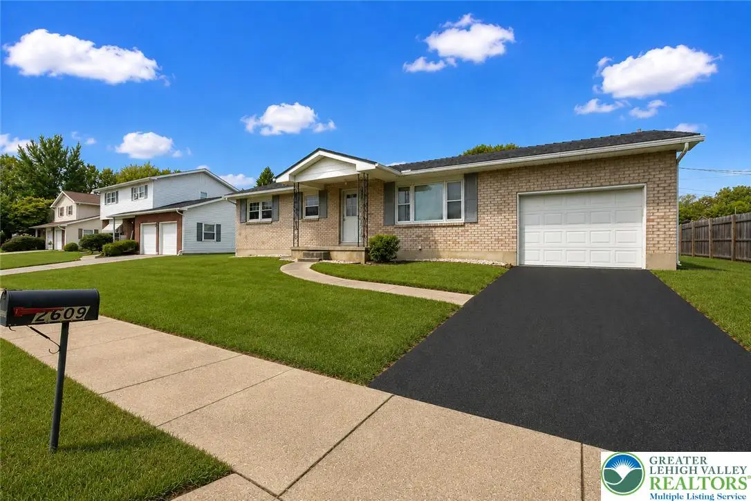 2609 Lynnhurst Drive, Bethlehem, PA 18017 - #1