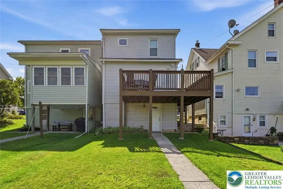 821 North Street, Jim Thorpe, PA 18229 - #3