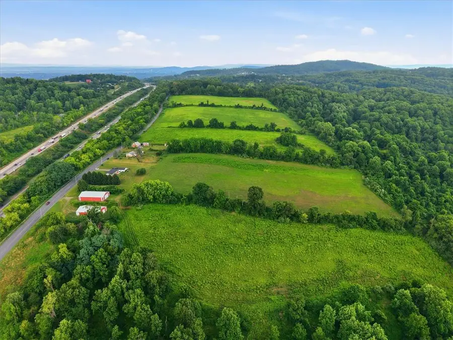 4065 Country Side Lane, Lower Saucon, PA 18055 - #3