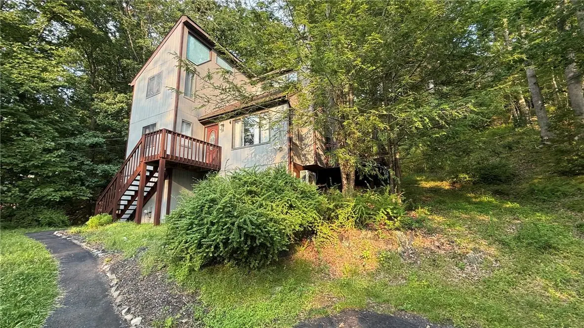 6271 Decker Road, Saw Creek, PA 18324 - #1