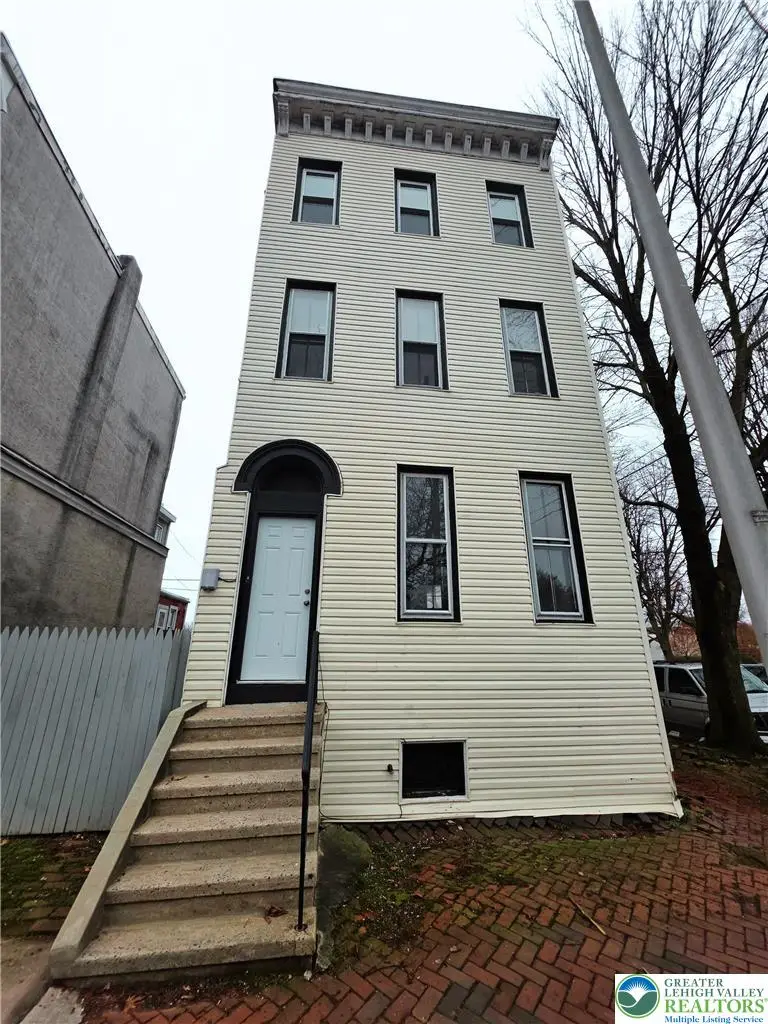 300 Pine Street, Reading, PA 19602 - #1