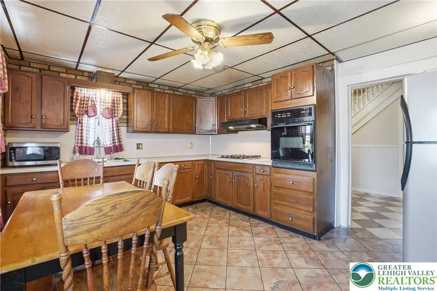 45 Rhume Street, Nesquehoning, PA 18240 - #3
