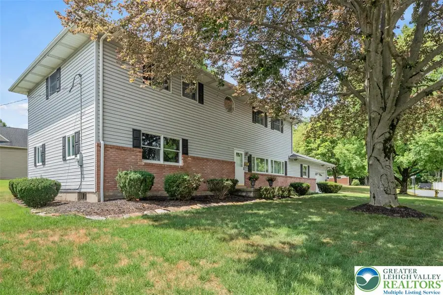 346 N 7th Street, Coopersburg, PA 18036 - #2