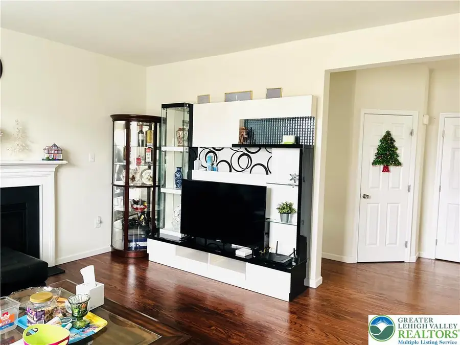 4424 Beech Drive, Lower Nazareth, PA 18064 - #3