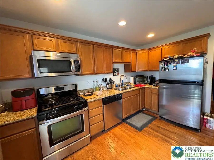 4115 Bunker Hill Drive S, Upper Saucon, PA 18036 - #3