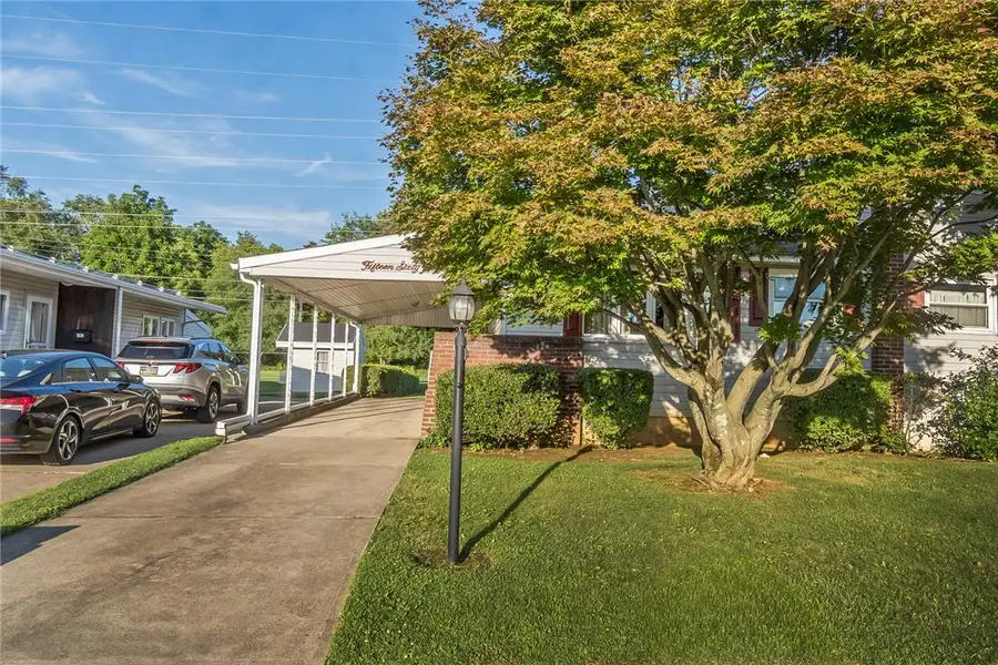 1566 Livingston Street, Bethlehem, PA 18017 - #3