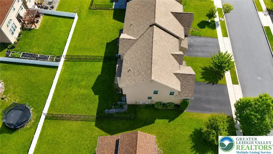 9675 Crescent Lane, Breinigsville, PA 18031 - #2
