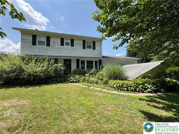 82 Clay Road, Longswamp Twp, PA 19539
