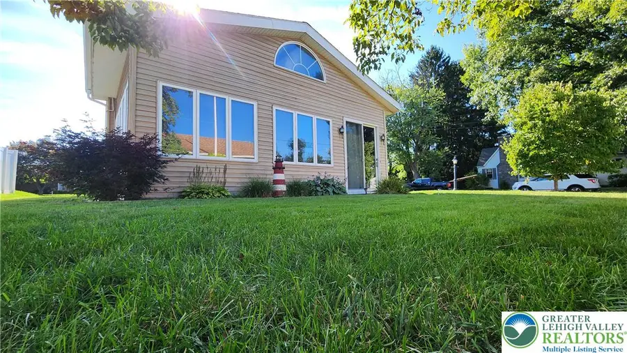 1553 N26th Street, South Whitehall, PA 18104 - #3