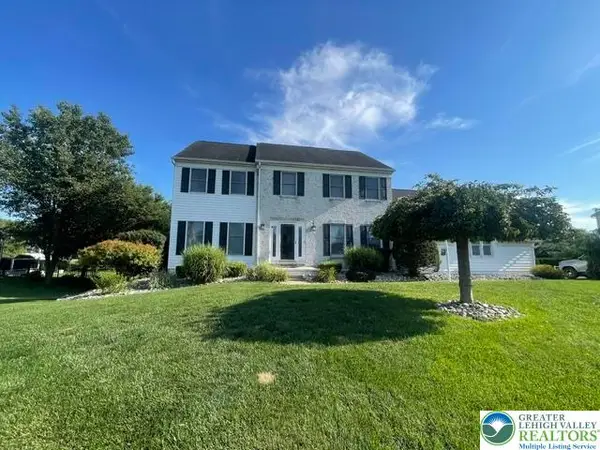 4659 Oakwood Lane, Lower Nazareth Twp, PA 18064