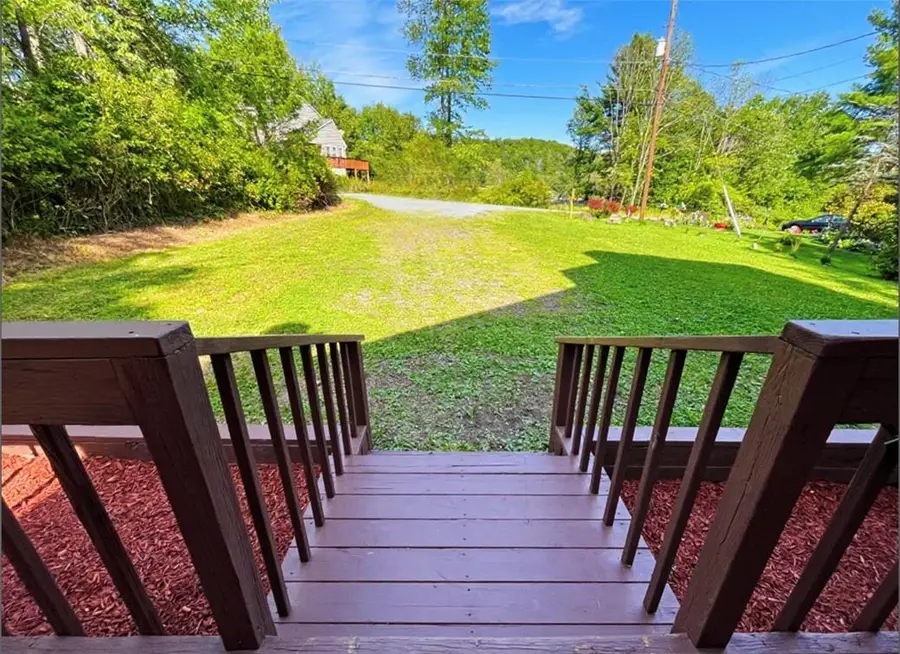 11 Meadowview Drive, The Hideout, PA 18436 - #2