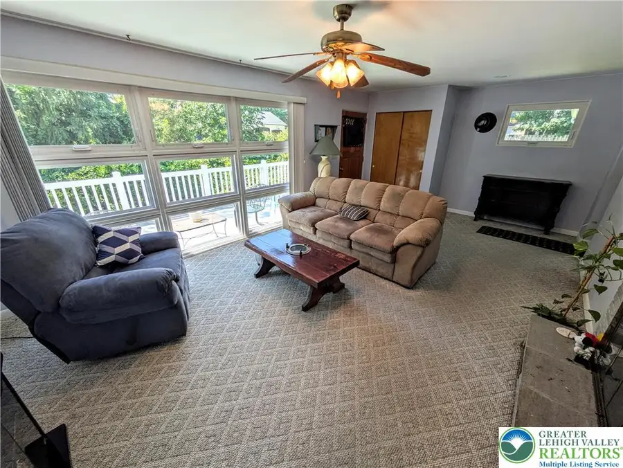 524 Walnut Drive, Lehigh, PA 18067 - #3