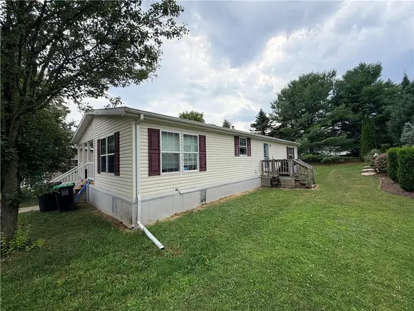 4442 Grey Wolf Lane, South Whitehall Twp, PA 18069