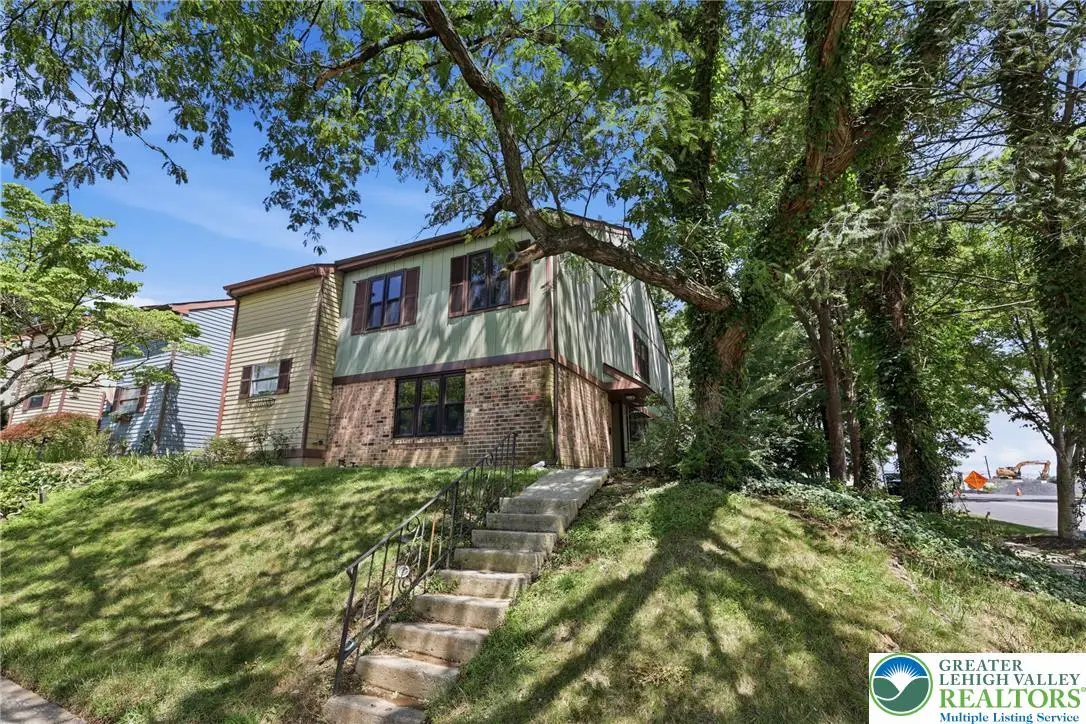 1701 Saratoga Court, Allentown, PA 18104 - #1