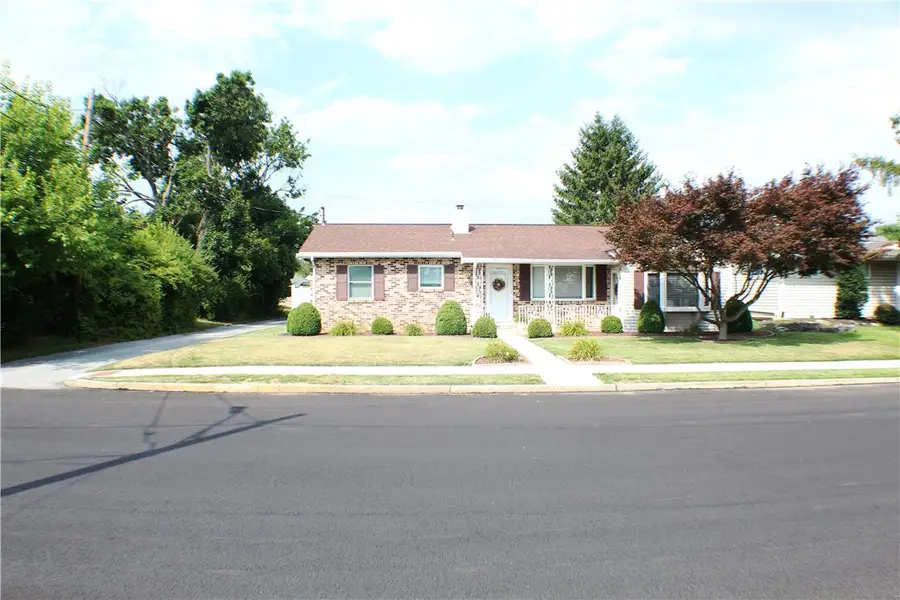 27 S 8th Street, Coplay, PA 18037 - #2