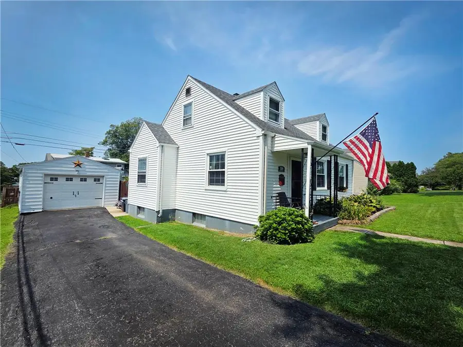 108 Constitution Avenue, Hellertown, PA 18055 - #2