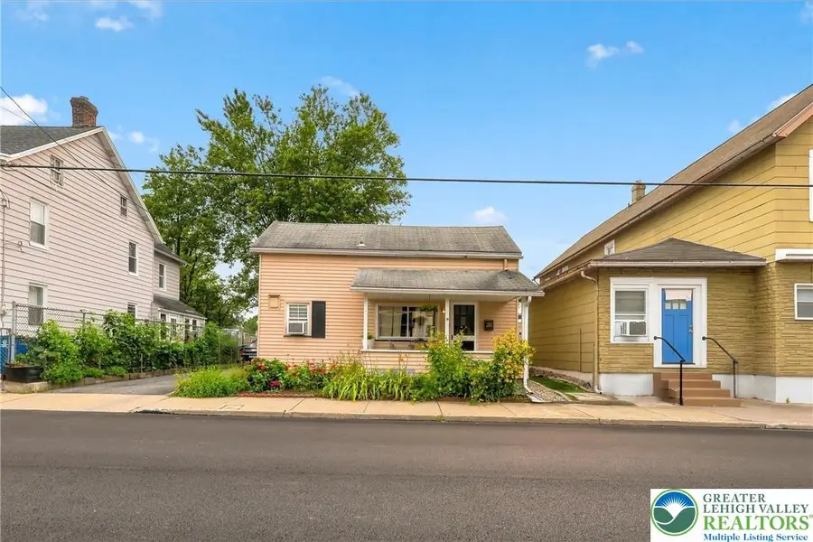1424 Newport Avenue, Northampton, PA 18067 - #2