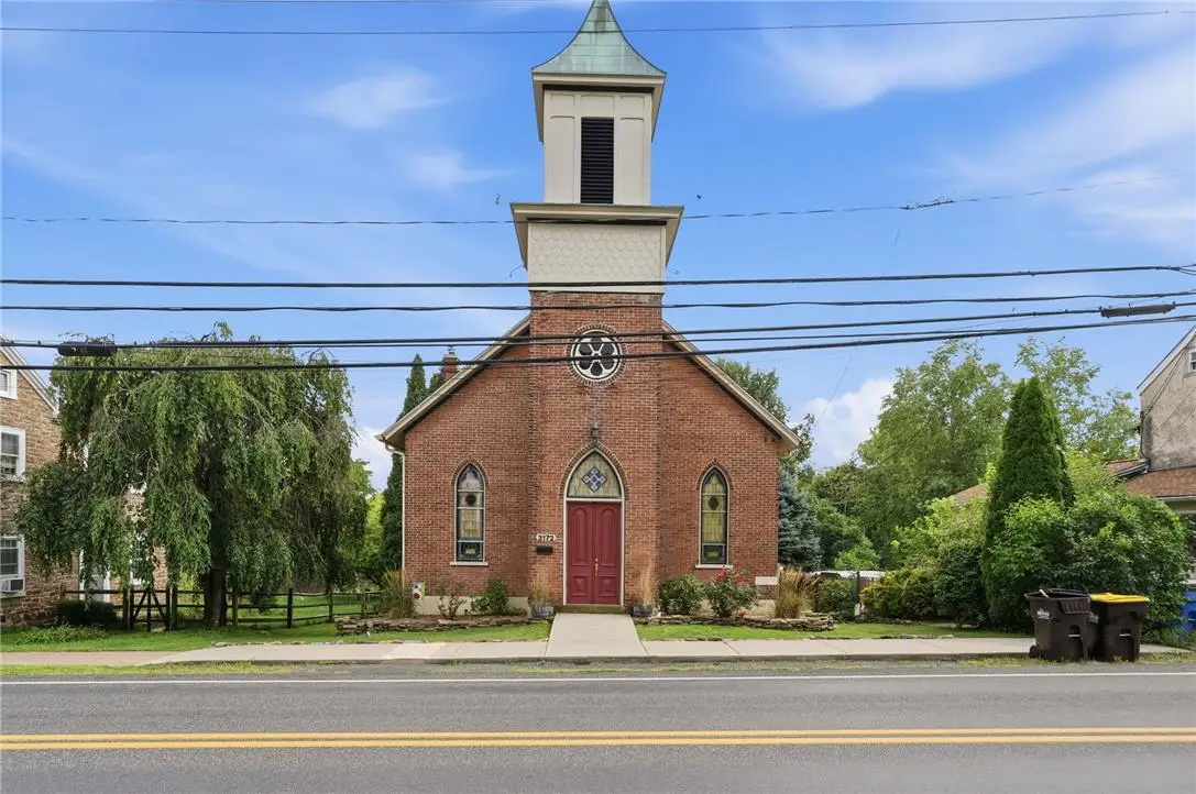3172 Main Street, Springtown, PA 18081 - #1