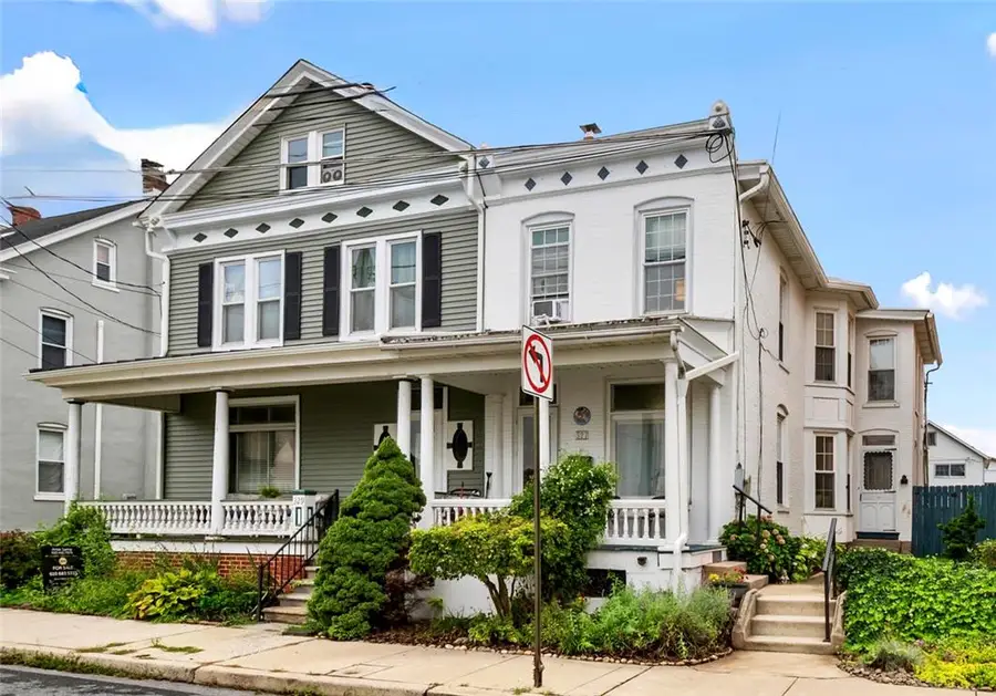 327 W Walnut Street, Kutztown, PA 19530 - #2