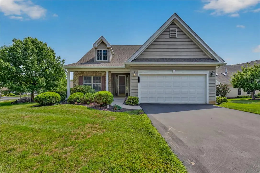51 Glenmoor Circle N, Palmer Township, PA 18045 - #1
