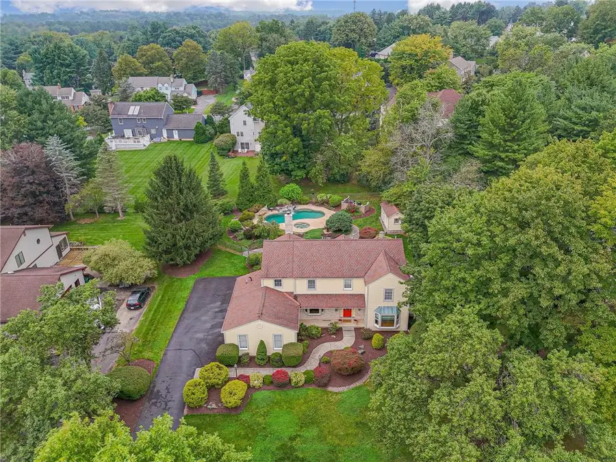 4399 Driftwood Lane, Lower Macungie, PA 18103 - #2