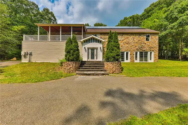 2153 Meadowlake Road, Chestnuthill Twp, PA 18353