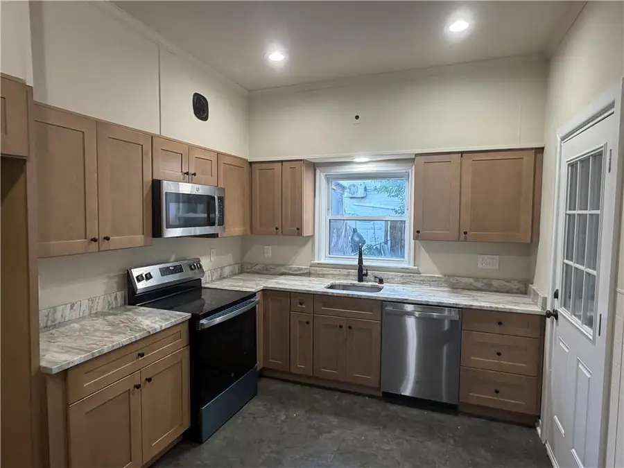 928 W Washington Street, Allentown, PA 18102 - #3