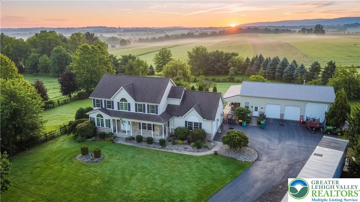 1603 Kings Court, Plainfield, PA 18072 - #1
