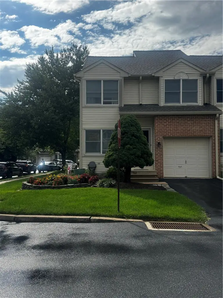 302 Oxford Place, Macungie, PA 18062 - #1
