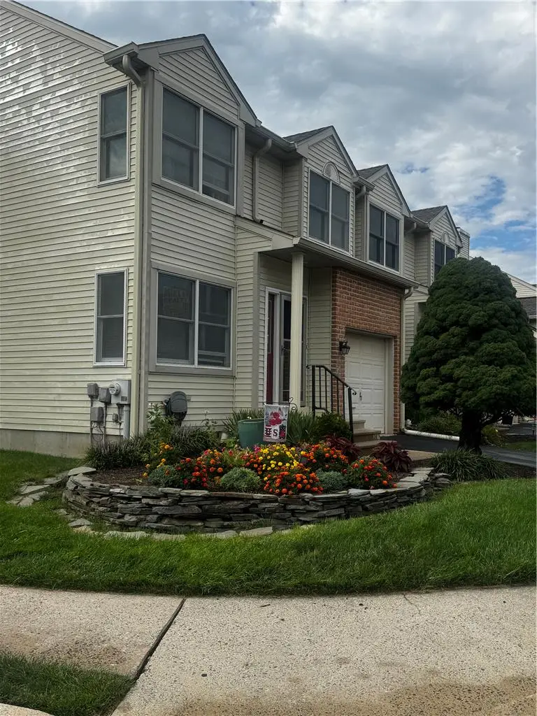 302 Oxford Place, Macungie, PA 18062 - #2