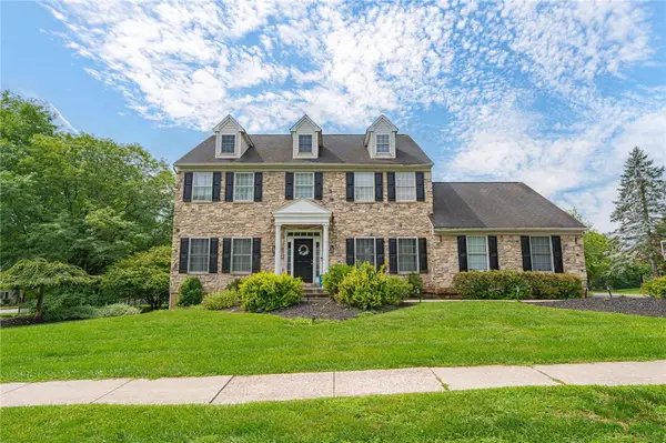 102 Sutton Road, Easton, PA 18045