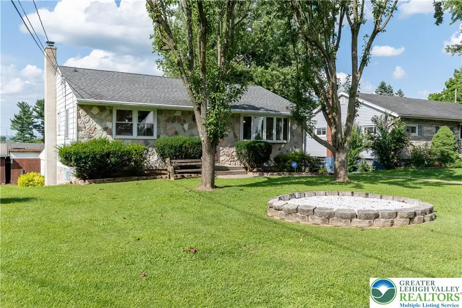 42 Middle Place, Palmer Township, PA 18045 - #3