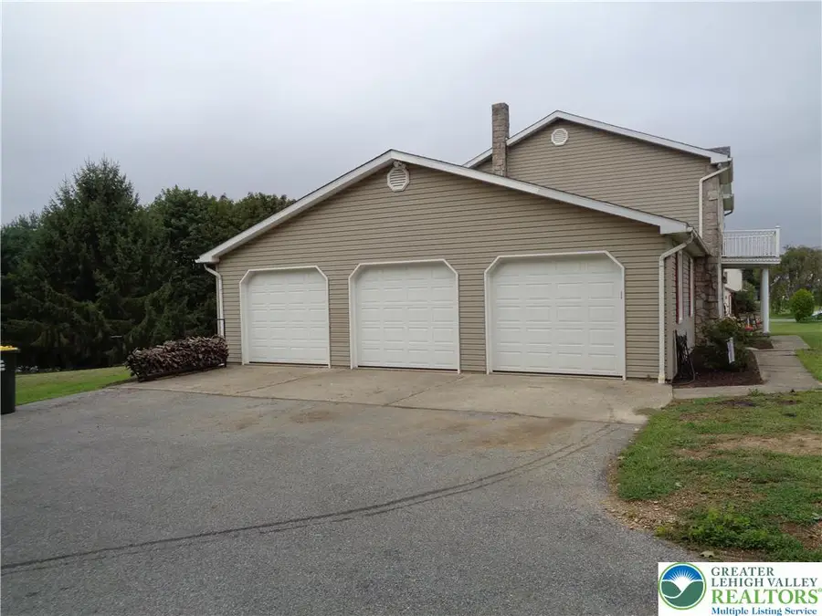 5530 Gomez Lane, North Whitehall, PA 18080 - #3