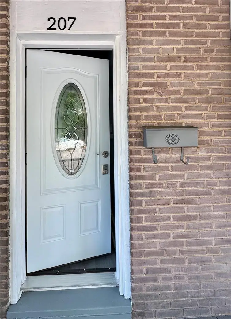 207 N George Street, Pottsville, PA 17901 - #2