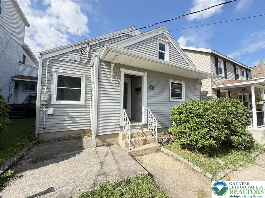 8 E Holland Street, Summit Hill, PA 18250 - #2