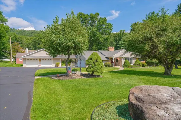 3683 Oakhurst Drive, Upper Saucon Twp, PA 18034