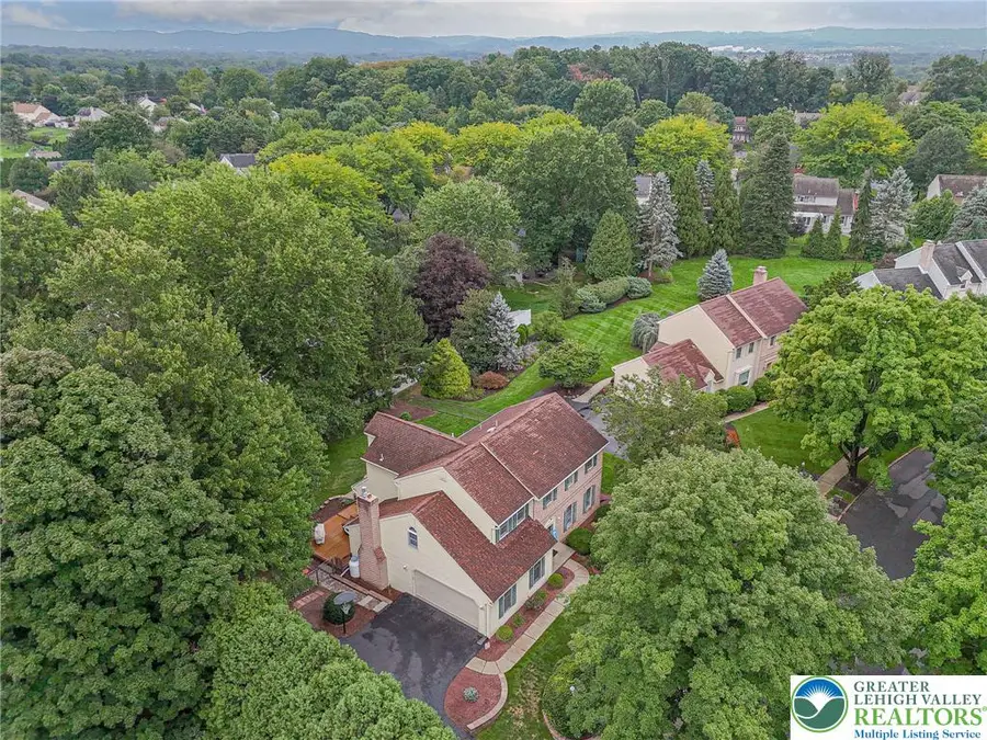 1125 Jaime Circle, Wescosville, PA 18106 - #2