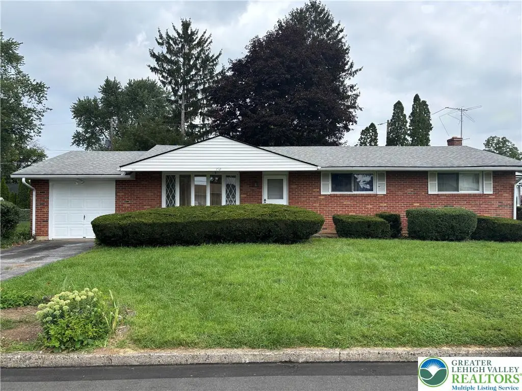 7394 Hillcrest Drive, Ancient Oaks, PA 18062 - #1
