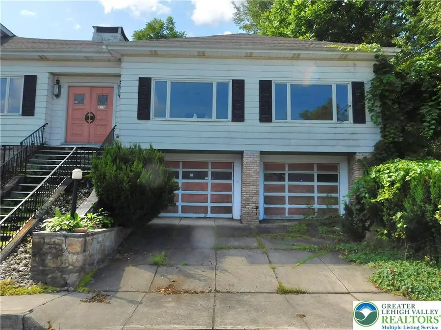 571 E Center Street, Nesquehoning, PA 18240 - #2