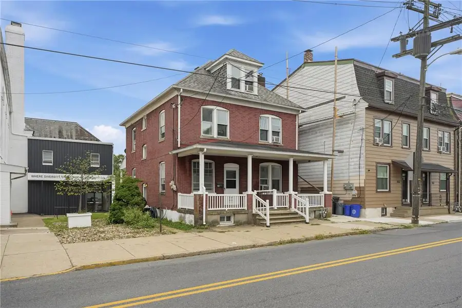 618 W Berwick Street, Easton, PA 18042 - #2