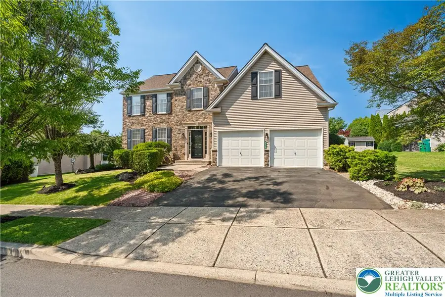 2305 Aberdeen Way, Wescosville, PA 18062 - #3