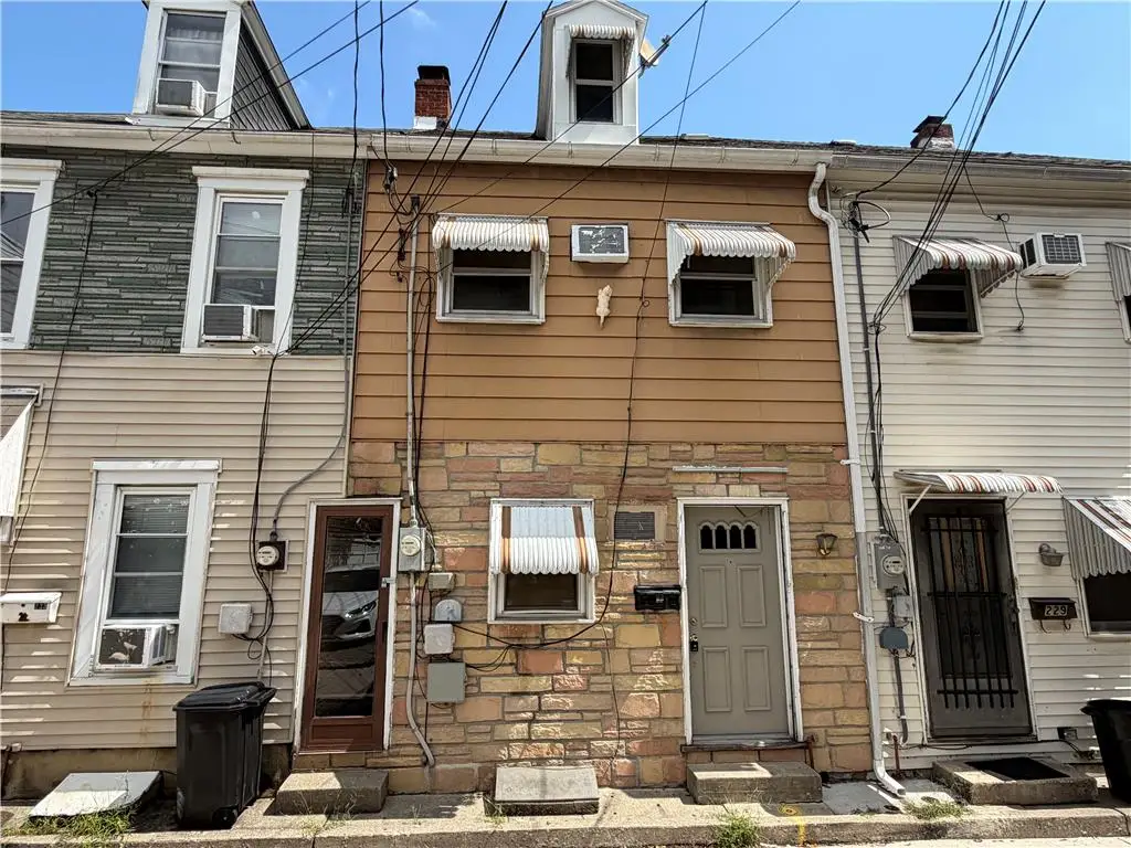 231 Peach Street N, Allentown, PA 18102 - #1