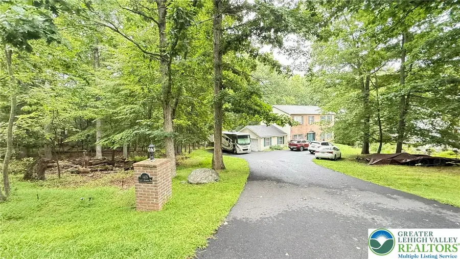 193 St Andrews Drive, Saw Creek, PA 18324 - #2