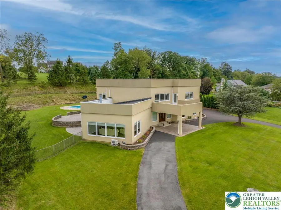 2224 Meadow Brook Drive, North Whitehall, PA 18078 - #3